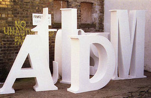 Bamber's Special Projects - big letters - Lettre Décorative