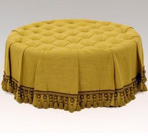 CLOCK HOUSE FURNITURE - deep buttoned stool with skirt - Banquette Centrale