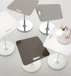 Alivar - bloom - Side Table